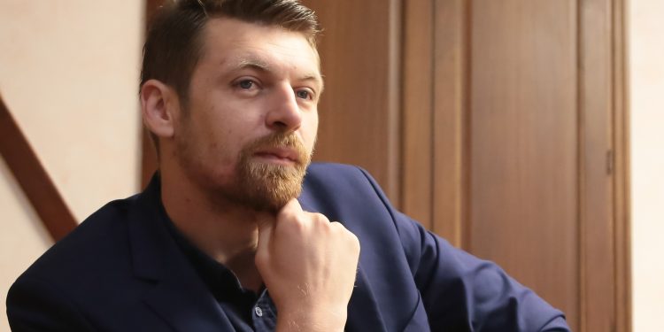 Iz zbirke pjesama “Koščato” (El-Kalem, Sarajevo, 2025)