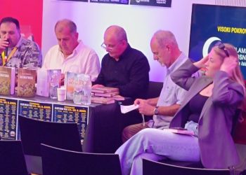 Promocija romana “Muratbeg” autora Redže Butkovića na Sajmu knjige u Tuzli